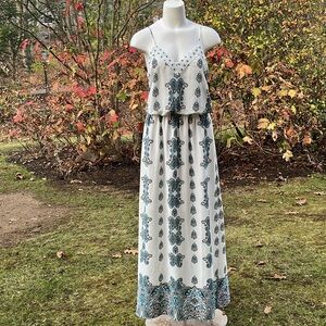 White House Black Market blouson a-line maxi 12